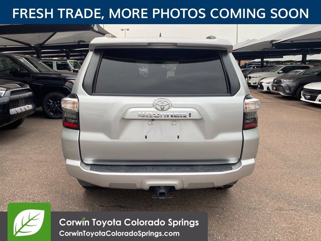 Used 2021 Toyota 4Runner SR5 Premium w/ Moonroof Package AWD/4WD image 7