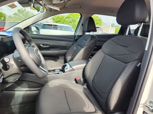 Certified 2025 Hyundai Tucson SE AWD/4WD image 10
