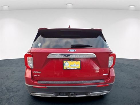 Used 2020 Ford Explorer XLT w/ Equipment Group 202A image 8