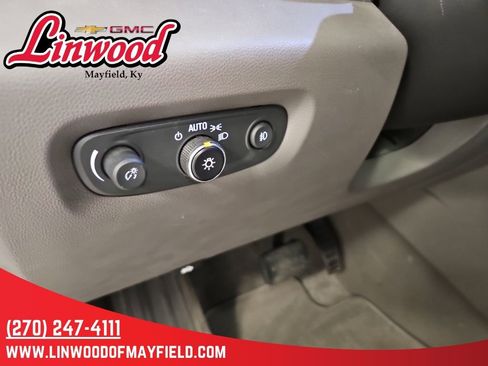 Used 2018 Chevrolet Traverse Premier AWD/4WD image 21