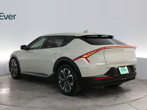 Used 2024 Kia EV6 Light image 14
