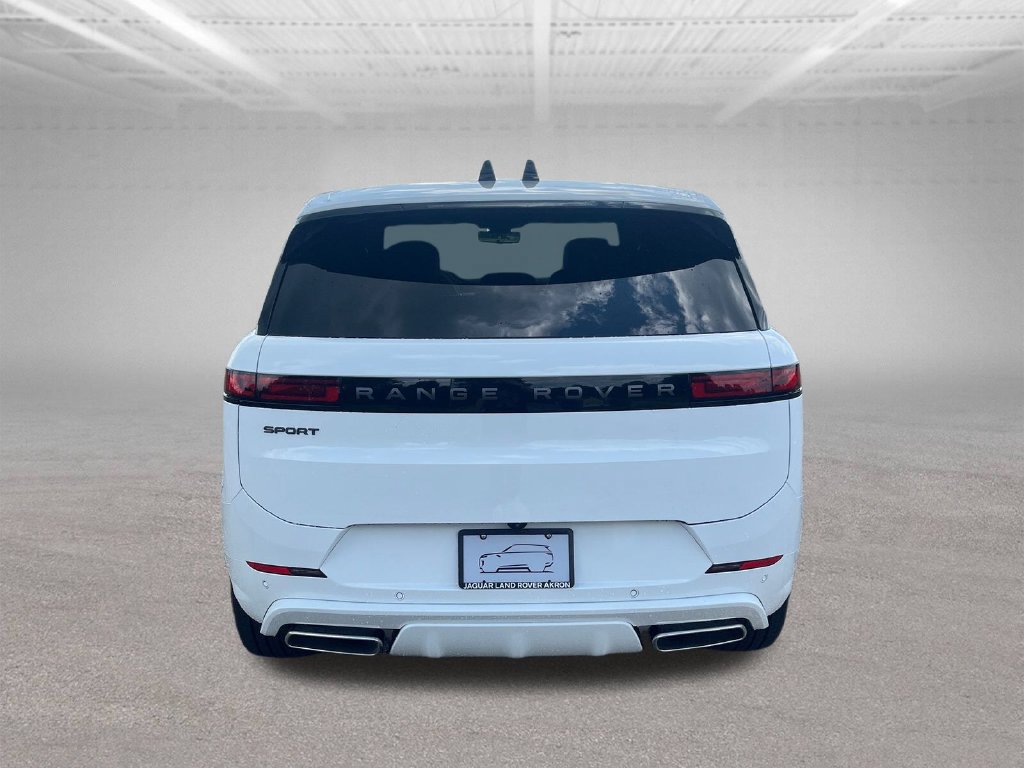 New 2026 Land Rover Range Rover Sport Dynamic SE AWD/4WD image 4