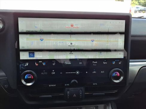Used 2024 Lexus GX 550 w/ Cold Area Package AWD/4WD image 15