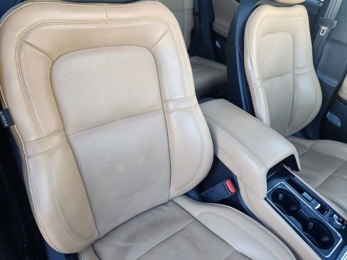 Used 2020 Lincoln Corsair Reserve w/ Equipment Group 202A image 20