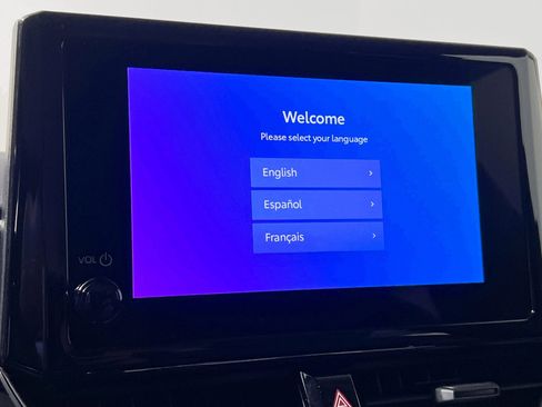 Used 2025 Toyota Corolla LE image 27