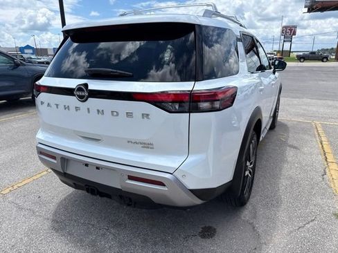 Used 2025 Nissan Pathfinder Platinum AWD/4WD image 9