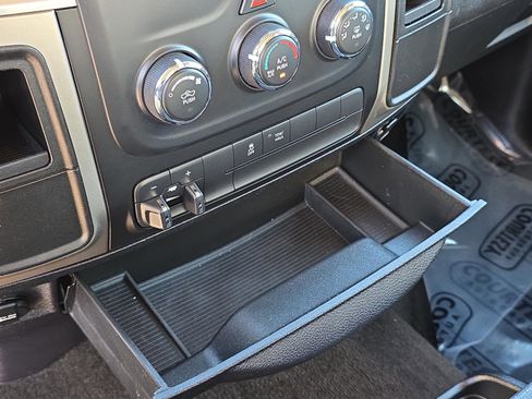 Used 2015 RAM 2500 SLT image 30