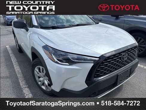 Used 2024 Toyota Corolla Cross L AWD/4WD image 1