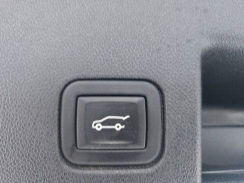 Used 2024 Chevrolet Equinox RS image 34