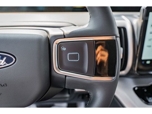 Used 2025 Ford Expedition Max Active image 13