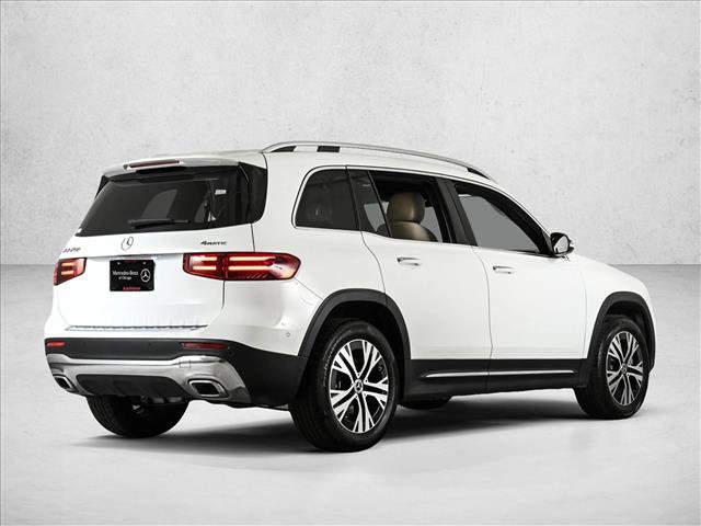 Used 2025 Mercedes-Benz GLB 250 4MATIC image 5