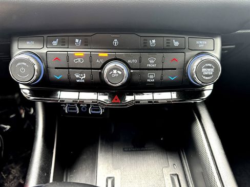 Used 2021 Dodge Durango R/T image 29