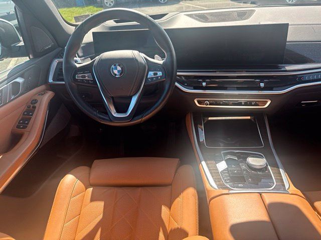 Certified 2024 BMW X5 xDrive40i w/ Premium Package AWD/4WD image 18