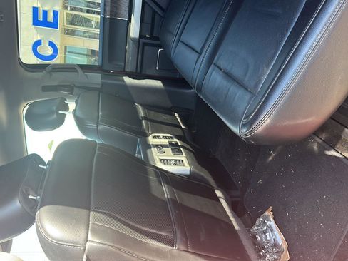 Used 2018 Ford F250 Lariat w/ Lariat Value Package AWD/4WD image 16