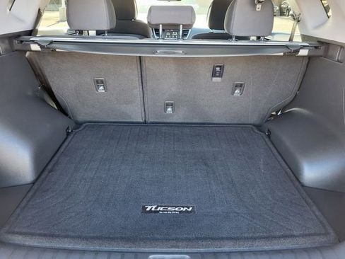 Used 2018 Hyundai Tucson SEL image 12