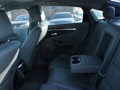 Used 2019 Chevrolet Impala LT image 20