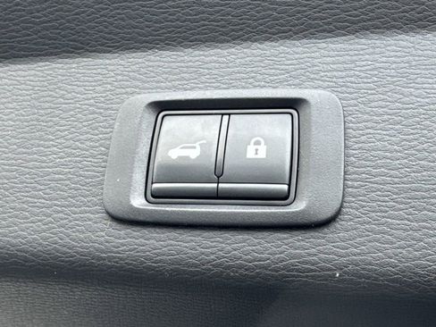 Used 2024 Mitsubishi Outlander SE image 14