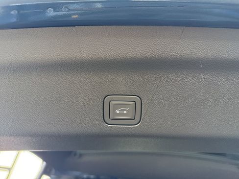 New 2026 Chevrolet Tahoe Premier image 13