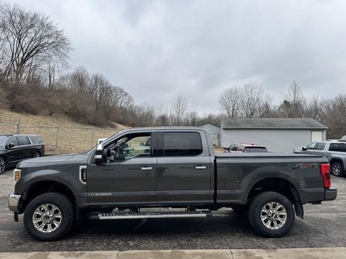 Used 2018 Ford F250 XLT w/ XLT Premium Package image 2