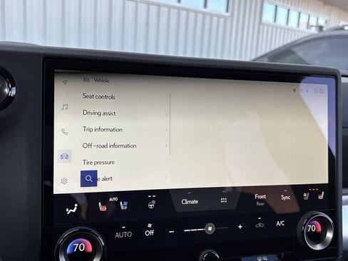 Used 2025 Lexus GX 550 image 39