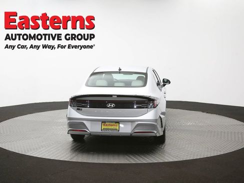 Used 2025 Hyundai Sonata SEL FWD image 38