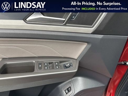 Used 2022 Volkswagen Atlas Cross Sport SEL image 18