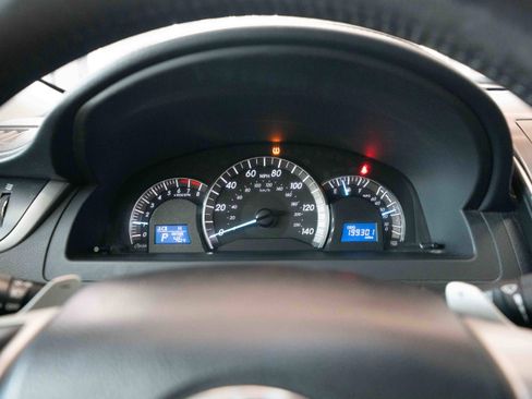 Used 2012 Toyota Camry SE image 16