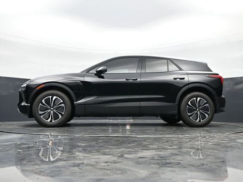 Used 2025 Chevrolet Blazer EV LT FWD image 37