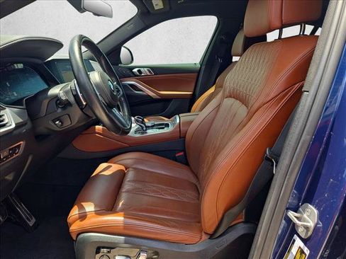 Used 2022 BMW X6 xDrive40i w/ M Sport Package AWD/4WD image 16