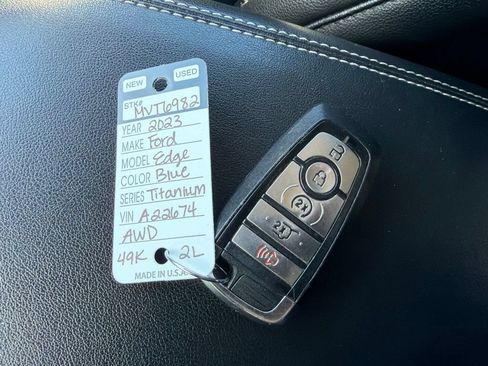 Used 2023 Ford Edge Titanium AWD/4WD image 31