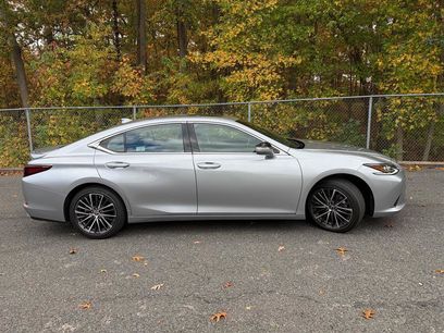 Used 2024 Lexus ES 350 w/ Premium Package