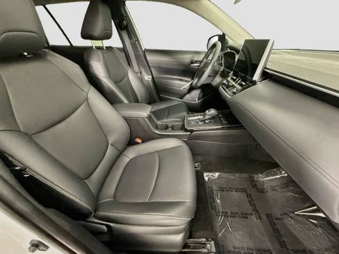 Certified 2026 Toyota Corolla Cross XLE w/ Convenience Package AWD/4WD image 29