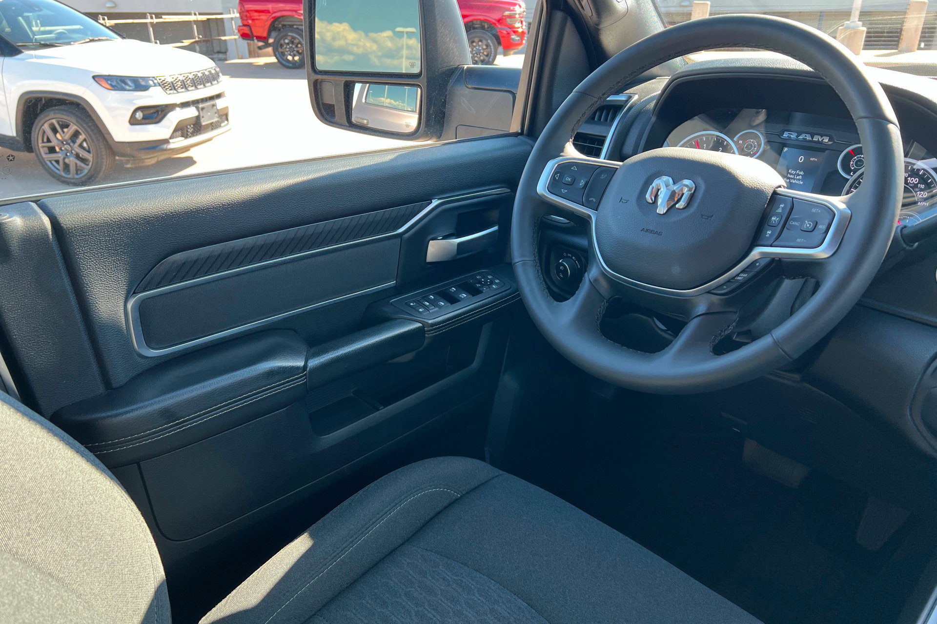 Used 2025 RAM 2500 Big Horn AWD/4WD image 12