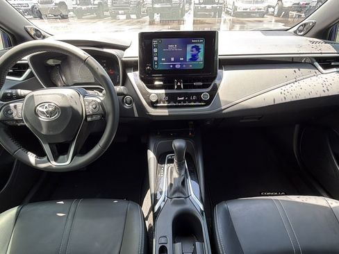 Used 2025 Toyota Corolla XSE FWD image 15
