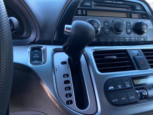 Used 2010 Honda Odyssey EX image 13