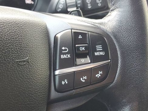 Used 2020 Ford Explorer XLT w/ Equipment Group 202A AWD/4WD image 18