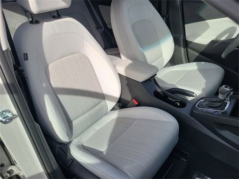 Used 2023 Hyundai Kona SEL image 18