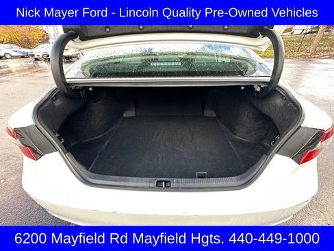 Used 2023 Toyota Camry SE image 23