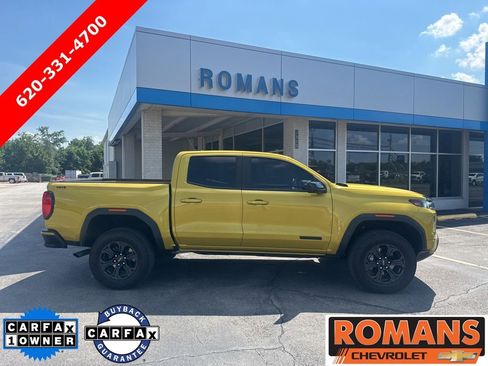 Used 2023 GMC Canyon Elevation w/ Convenience Package image 2