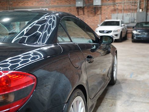 Used 2006 Mercedes-Benz SLK 55 AMG image 22