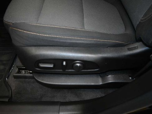 Used 2020 Chevrolet Traverse LT w/ LPO, Blackout Package AWD/4WD image 21