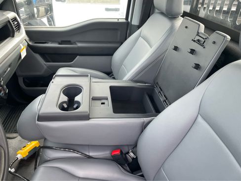 Used 2024 Ford F550 4x4 Regular Cab Super Duty image 19