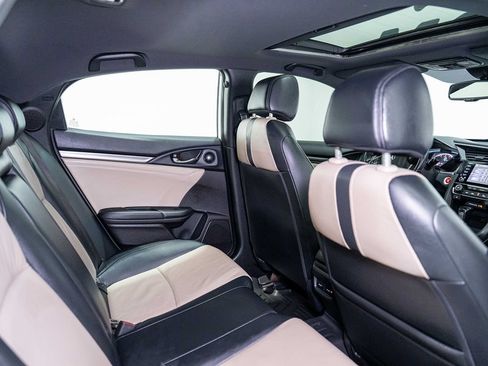 Used 2019 Honda Civic Sport Touring image 17