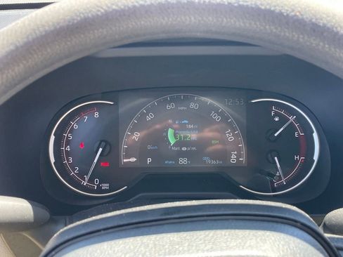 Used 2023 Toyota RAV4 XLE FWD image 11
