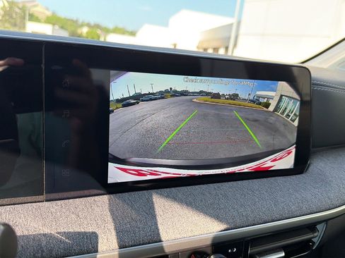 Used 2026 Nissan Kicks SV w/ SV Premium Package FWD image 24