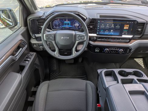 Certified 2024 Chevrolet Silverado 1500 RST image 15