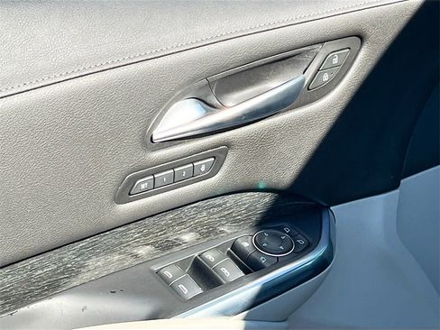 Used 2021 Cadillac XT4 Premium Luxury w/ Driver Awareness Package image 17