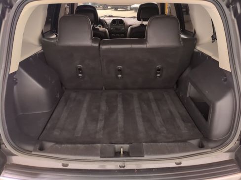 Used 2016 Jeep Patriot High Altitude image 13