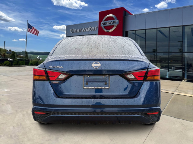 Used 2024 Nissan Altima 2.5 S FWD image 6