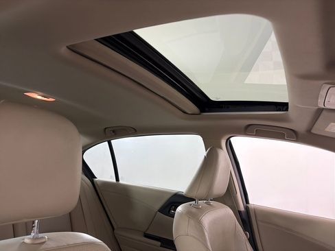 Used 2013 Honda Accord EX-L image 31